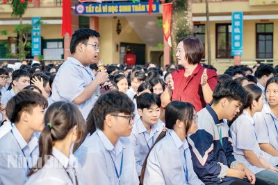 Đồng hành hướng nghiệp cho học sinh sau tốt nghiệp THPT